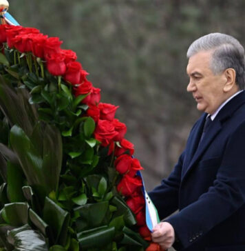 Президент Шавкат Мирзиёев почтил память Ислама Каримова — фото