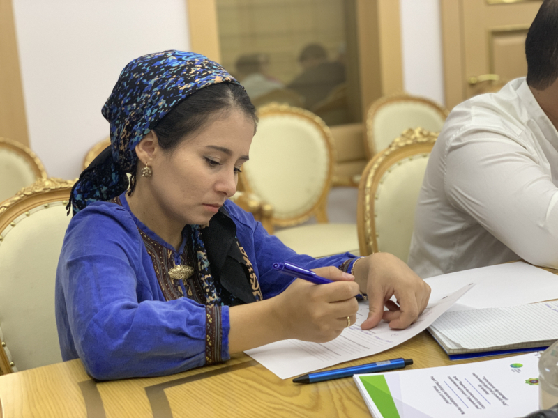 В Ашхабаде обсудили обновления к закону о гидрометеорологической деятельности