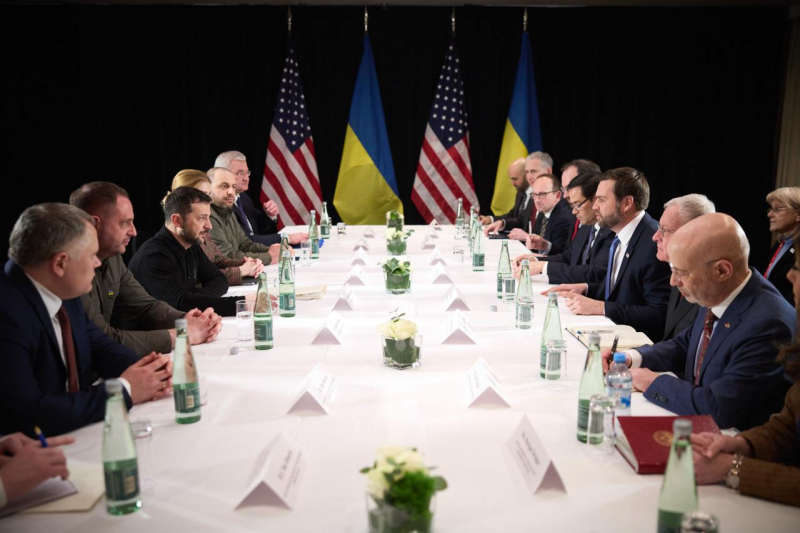 СМИ: Россия и США уже несколько месяцев ведут тайные переговоры