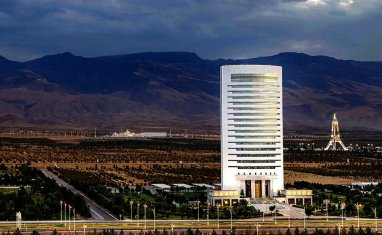tovarno-syrevaja-birzha-turkmenistana-natorgovala-na-summu-bolee-303-mln-e43146e.jpg