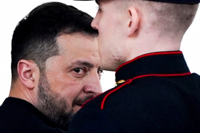 rjad-politikov-evropy-ne-stal-zashhishhat-zelenskogo-posle-ego-perepalki-s-trampom-98a5b32.jpg