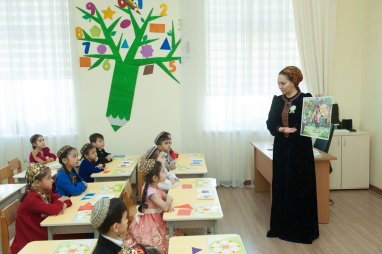 v-ashhabadskom-detskom-sadu-147-otmetili-novruz-523bd1d.jpg