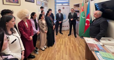 v-baku-provedeno-meroprijatie-posvjashhennoe-30-letiju-nejtraliteta-turkmenistana-65b642a.jpg