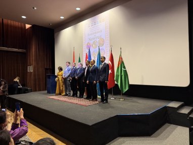 v-buhareste-proshla-mezhdunarodnaja-vystavka-posvjashhennaja-prazdniku-novruz-e9e98fd.jpg