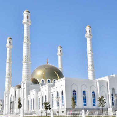 v-turkmenistane-nachalsja-svjashhennyj-mesjac-oraza-18de6be.jpg