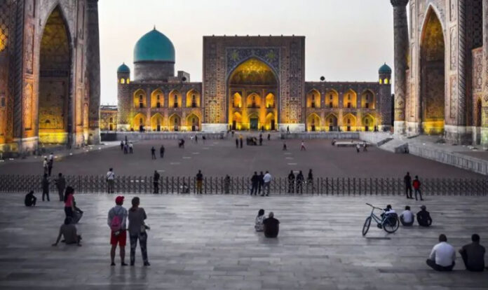 emomali-rahmon-letit-v-samarkand-na-sammit-centralnaja-azija-evropejskij-sojuz-46a0fe3.jpg
