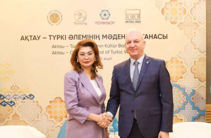 ministr-kultury-i-informacii-rk-provela-rjad-dvustoronnih-vstrech-v-aktau-88e0234.jpg
