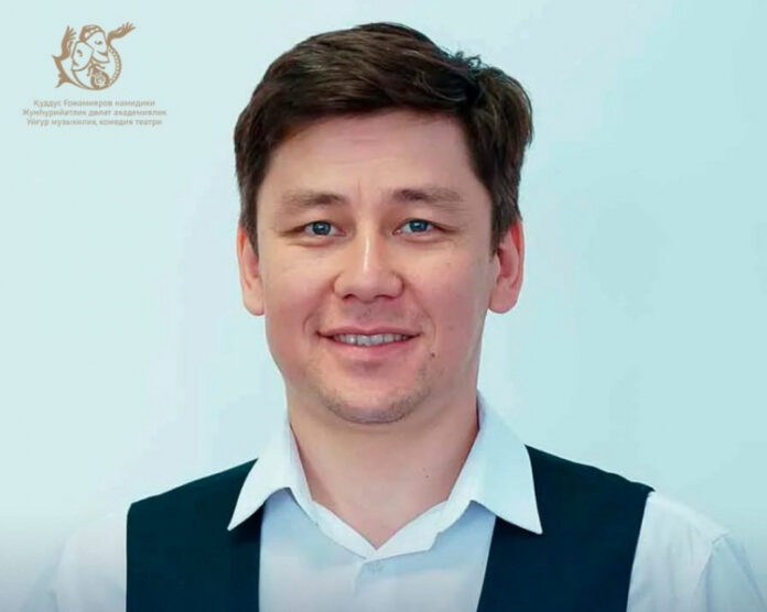 artist-ujgurskogo-teatra-stal-obladatelem-zvanija-luchshij-akter-2025-b8f9e89.jpg