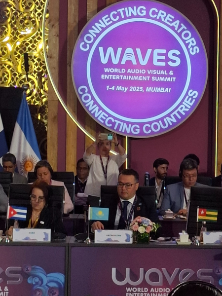 Казахстан принял участие в саммите WAVES в Мумбаи
