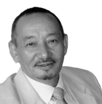 Умер поэт Темирхан Медетбек