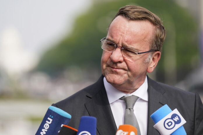 chem-zavershilsja-vizit-ministra-oborony-frg-pistoriusa-v-kiev-598e217.jpg