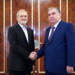 Граждан Ирана освободили от обязательной регистрации в Таджикистане