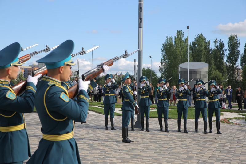 Плац-концерт впервые провели в Астане