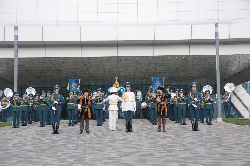 Плац-концерт впервые провели в Астане