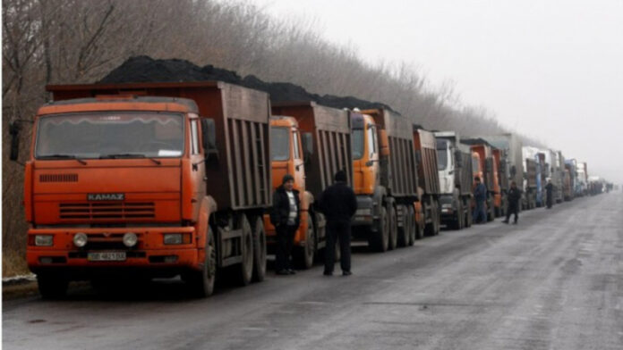 v-kyrgyzstane-vveden-vremennyj-zapret-na-vyvoz-uglja-6b69711.jpg