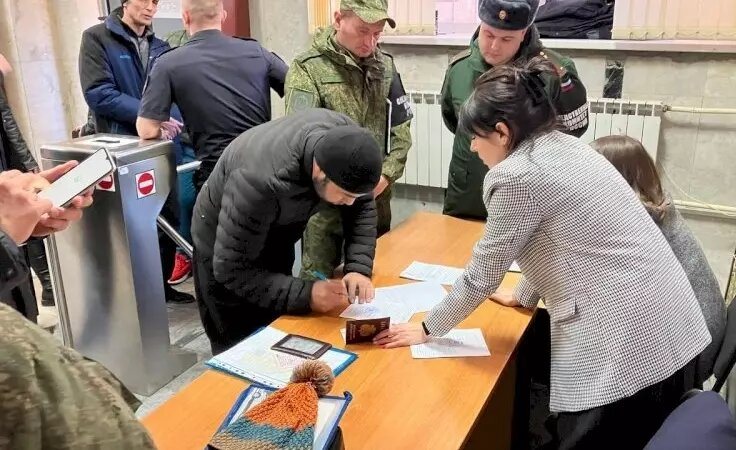&laquo;Страх войны и чувство отчуждённости&raquo;. Почему российское гражданство больше не в моде?