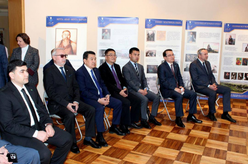 Посвященная Абаю выставка открылась в Минске