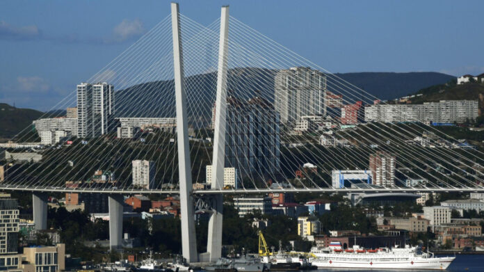 s-otvetnym-vizitom-vo-vladivostok-pribyli-40-podrostkov-iz-uzbekistana-480efd0.jpg
