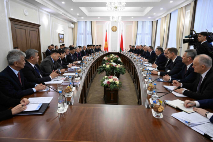 kyrgyzstan-i-belarus-namereny-dovesti-vzaimnyj-tovarooborot-do-500-mln-b827408.jpg