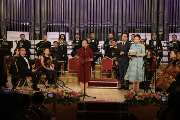 v-filarmonii-imeni-zhambyla-sostojalsja-koncert-posvjashhjonnyj-120-letiju-sjan-sinhaja-ee0750f.jpg