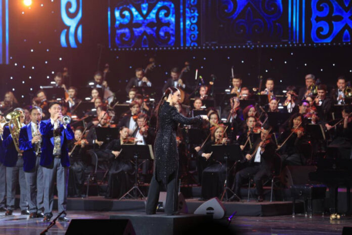 kazahskaja-gosudarstvennaja-akademicheskaja-filarmonija-imeni-zhambyla-otmetila-90-letie-ceecf8b.jpg