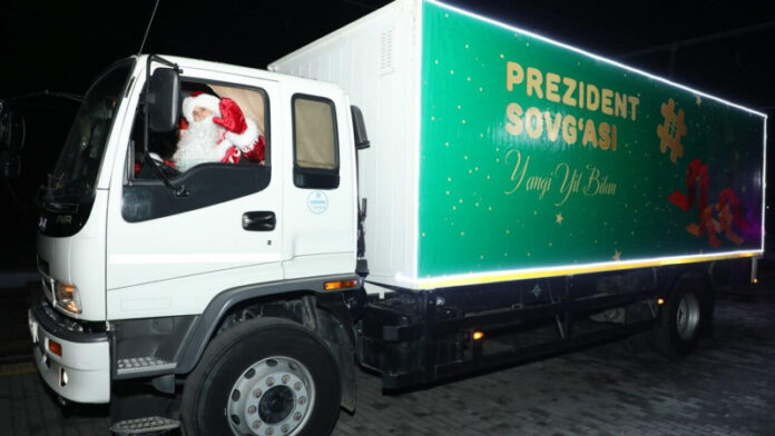 bolee-tysjachi-detej-v-samarkande-poluchat-podarki-vo-vremja-prezidentskoj-elki-c96a216.jpg