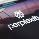 Samsung интегрирует ИИ-поисковик Perplexity в смартфоны Galaxy S26