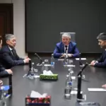 Адылбек Касымалиев представил центральному аппарату Нацбанка нового председателя Алмаза Бакетаева