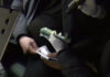 Мошенничество с трудоустройством: жителя Хатырчи задержали при получении денег