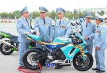 Центру автоспорта МВД Туркменистана передан спортивный мотоцикл «Honda»