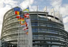 Европарламент одобрил депортацию нелегальных мигрантов в третьи страны