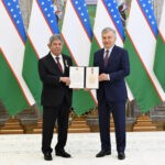 Президент Узбекистана встретился с завершающим миссию послом Азербайджана
