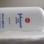 Johnson & Johnson предлагает до 5,5 млрд долларов для урегулирования исков по делу о детской присыпке