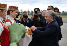 Как Шавката Мирзиёева встретили в Беларуси — фото
