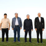 Лидеры ЦА и Азербайджана открыли гольф-клуб в Кыргызстане