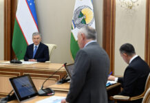 Шавкату Мирзиёеву доложили о жалобах населения на свет и газ. Проблемы поручено решить до зимы