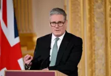 Стармер объявил о завершении работы на посту премьера Британии
