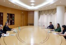 В МИД Туркменистана прошли переговоры с представителем США