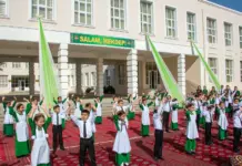 Как после каникул вернуть ребёнка к школьному режиму