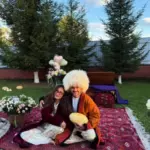 Виктория Дайнеко и Беркели Овезов поделились фотографиями в туркменских нарядах