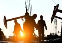Цены на нефть держатся выше $100 на фоне ситуации на Ближнем Востоке