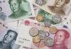 Продажи наличного юаня в Казахстане сократились почти на 46%