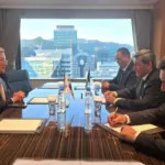 Мередов провел встречу с председателем Комитета по совместному росту Республики Корея