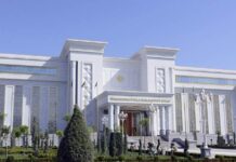 Поздравление с 35-летием независимости Туркменистана от Героя-Аркадага
