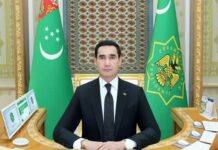 Президент Туркменистана обсудил сев пшеницы и сбор хлопка