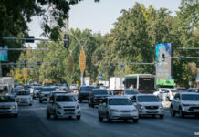 Президент вернул в парламент закон о штрафах за сокрытие изменённого пробега автомобилей