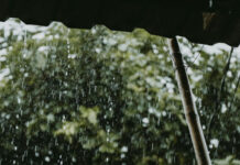 Сильные осадки и заморозки: штормовое предупреждение объявили в ряде регионов Казахстана