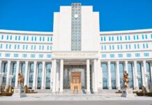 Туркменистан готовит законы о недвижимости и защите ахалтекинцев