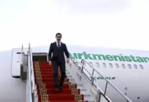 Президент Сердар Бердымухамедов вернулся в Туркменистан после завершения визитов в Азербайджан и Армению