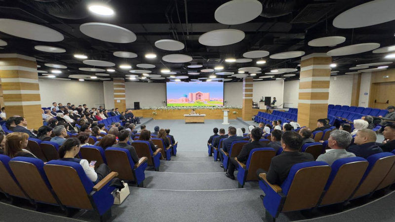 Аида Балаева встретилась с коллективом музея-заповедника «Әзірет Сұлтан»
